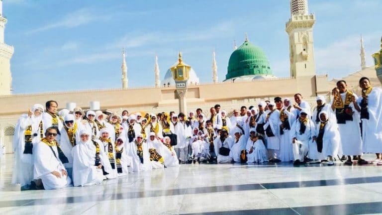 PAKET UMROH EXCLUSIVE PLUS WISATA MUSLIM HALAL MANCANEGARA / EROPA…