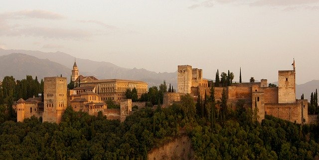 benteng alhambra