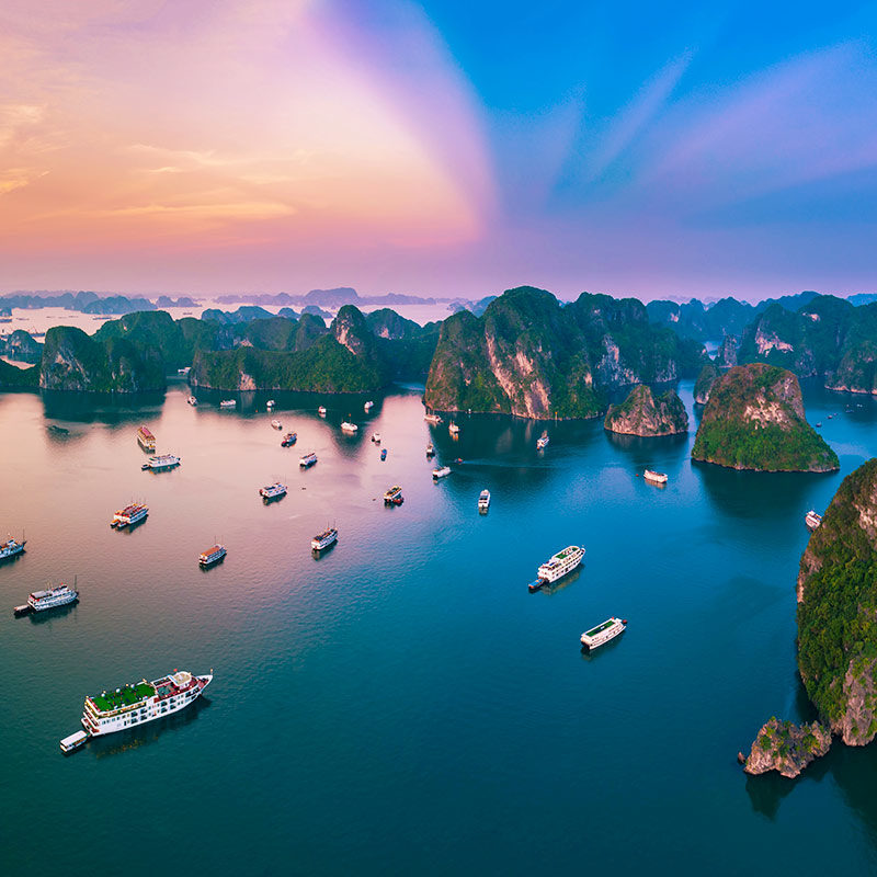 Paket Tour Vietnam Halal Hanoi – Halong Bay 4 Hari