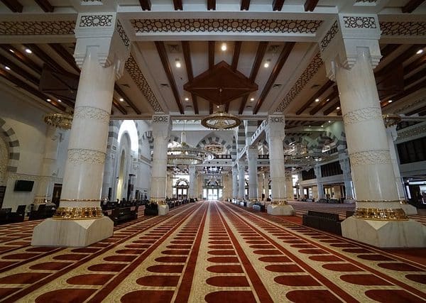 9 Hari Umroh Exclusive 2023 Plus Thaif & Kereta Cepat Haramain By Saudi Airlines Landing Madinah