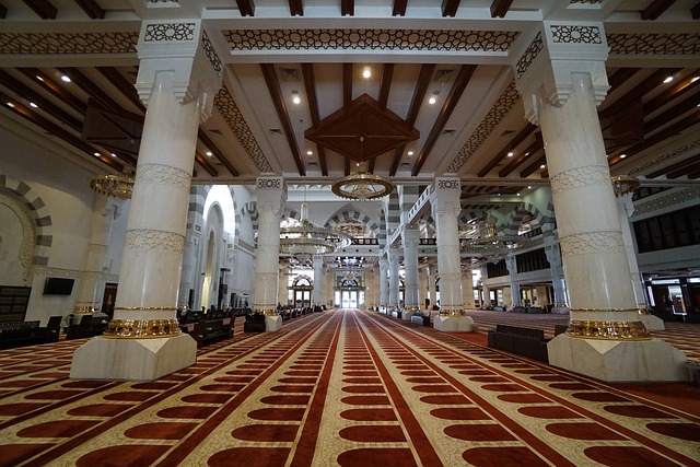 9 Hari Umroh Exclusive 2023 Plus Thaif & Kereta Cepat Haramain By Saudi Airlines Landing Madinah