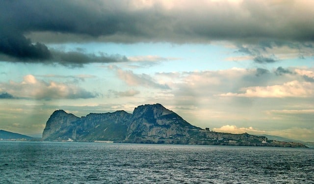 selat gibraltar