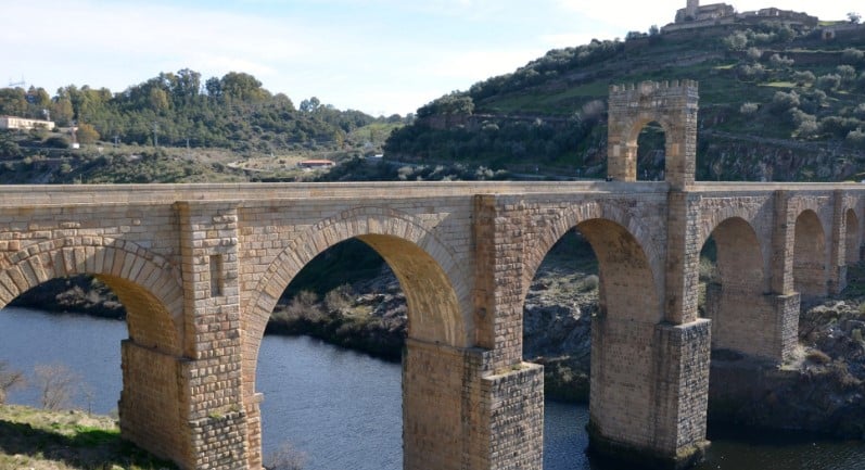 Alcantara Bridge