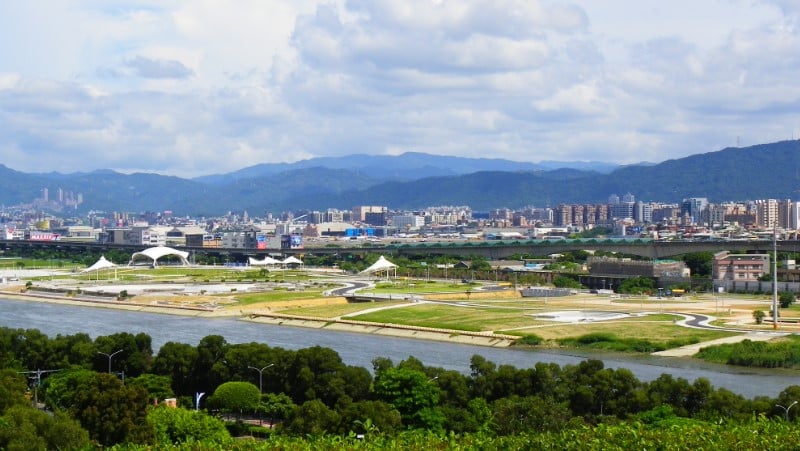 Dajia Riverside Park